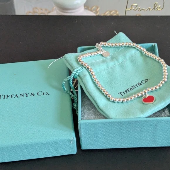 Tiffany & Co. Silver Bead Bracelet with Red Heart Charm - Picture 5 of 8